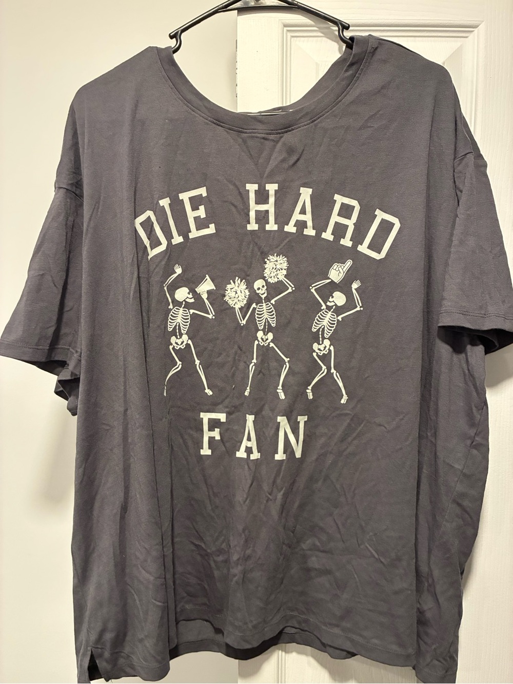 Maurices Charcoal Gray "Die Hard Fan" Skeleton Tee